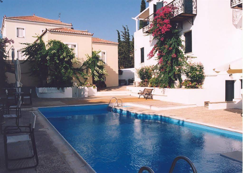 Spetses Retreat Accommodation Exterior foto