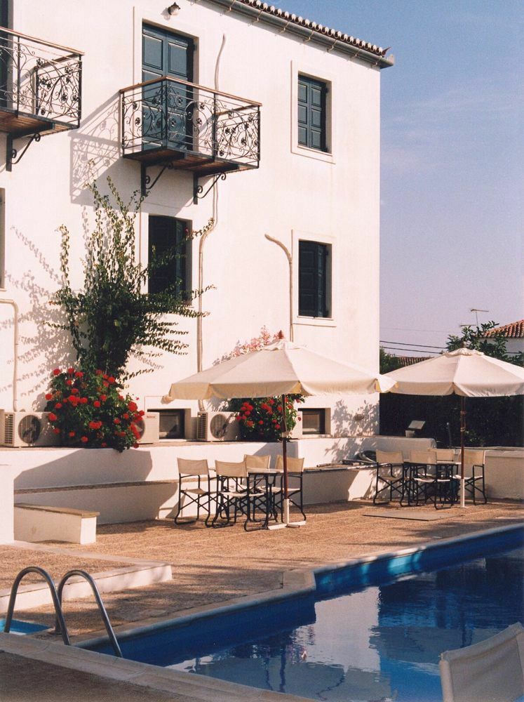 Spetses Retreat Accommodation Exterior foto